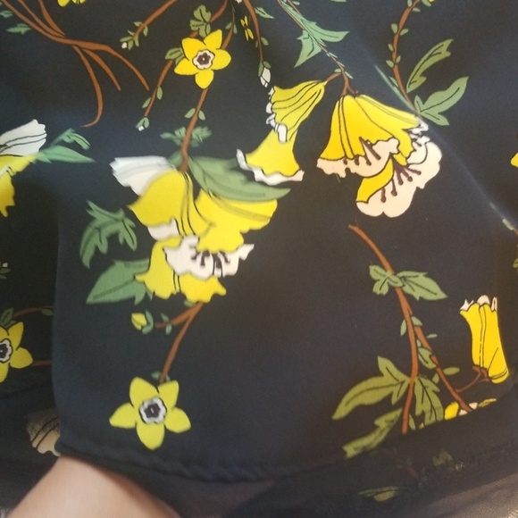 Top - Picture 4 of 6